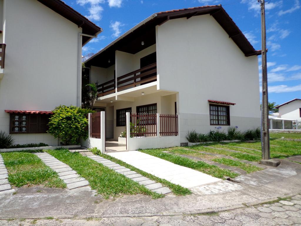 Residencial Com Casas De 2 Dorm - * Garopaba